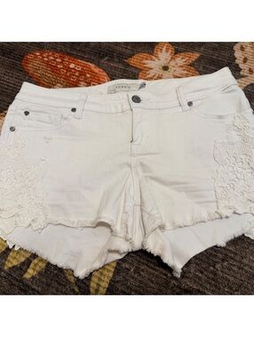 Torrid White Denim Shorts Lace Crochet Trim Frayed Hem Plus Size 12